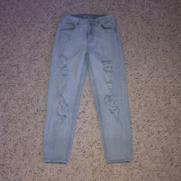 Light Color Distresses Mom Jeans - Picture 2 of 3